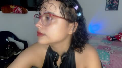 Snapshot of lou_cuteee chatting on January 26, 10:24 pm lou_cuteee online show from January 26, 10:24 pm
