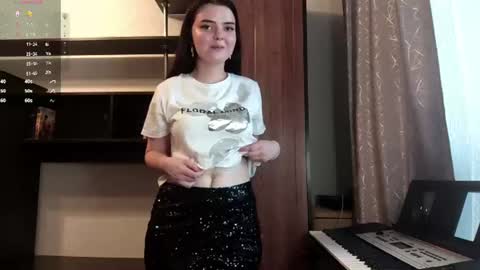 Esma online show from July 15, 1:05 pm