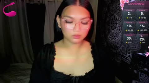Sweet   online show from June 19, 11:46 am