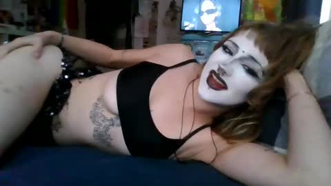 lov3lypixi3 online show from October 4, 11:42 pm