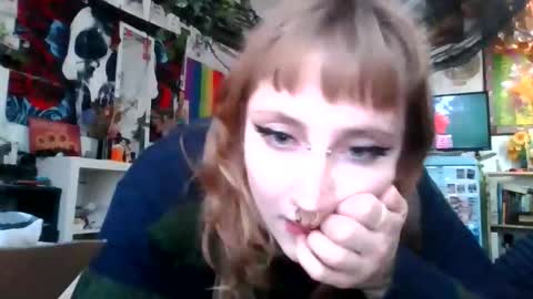 lov3lypixi3 online show from October 10, 11:20 pm