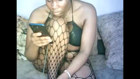 Cynthia. A online show from September 13, 10:51 pm