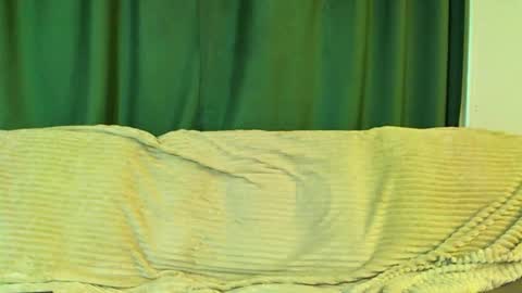 Cute face online show from March 4, 2:40 am