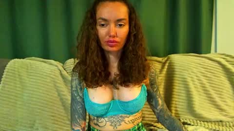 Cute face online show from October 7, 3:33 am