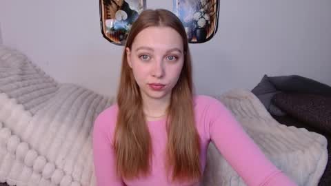 love bella  online show from April 10, 12:16 am