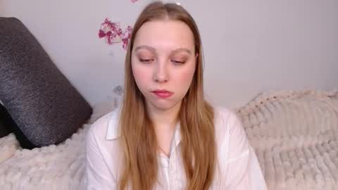 love bella  online show from February 21, 12:22 am