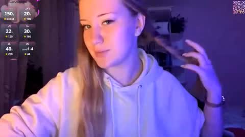 Megan online show from February 8, 6:33 pm