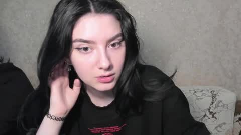 LINA online show from April 8, 4:53 pm