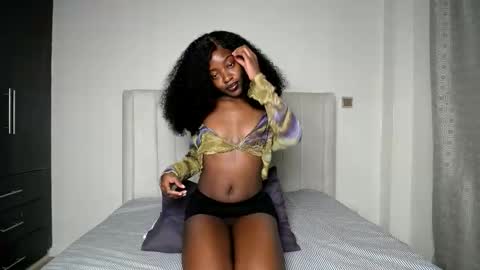 Miah online show from April 30, 1:33 am