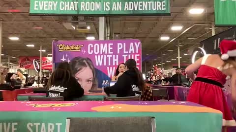 Raquel Love online show from December 8, 6:28 pm