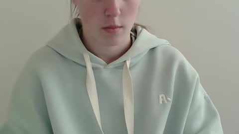 Vivian online show from November 19, 1:44 pm