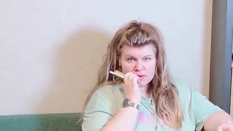 Snapshot of love_wiggy18 chatting on February 21, 9:56 am Ally online show from February 21, 9:56 am
