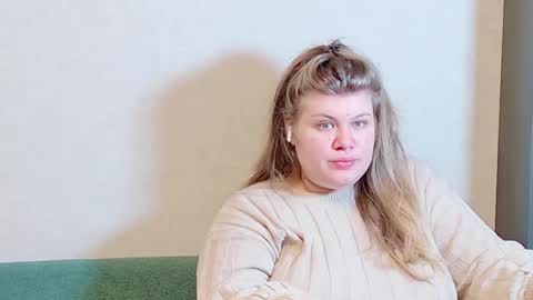 Snapshot of love_wiggy18 chatting on February 12, 11:29 am Ally online show from February 12, 11:29 am