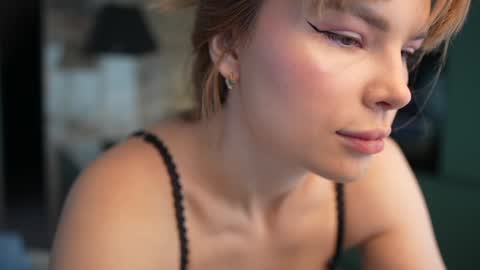 love you to123 online show from November 21, 8:27 am