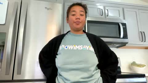 Snapshot of lovellly_ chatting on January 7, 7:28 pm Love online show from January 7, 7:28 pm