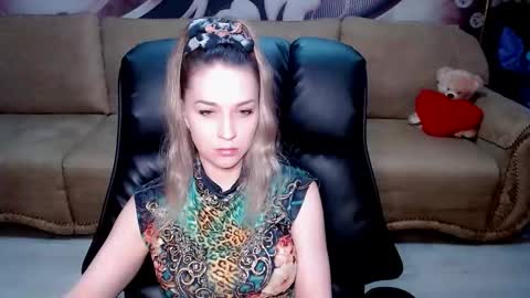 private open online show from March 15, 12:29 pm