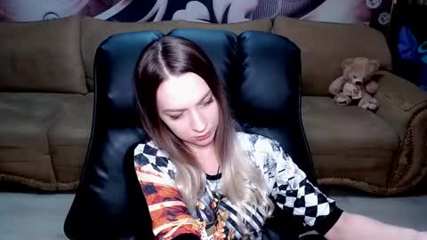 private open online show from March 12, 8:51 am