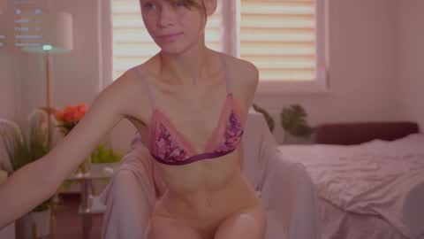 Nelly online show from September 27, 12:45 pm