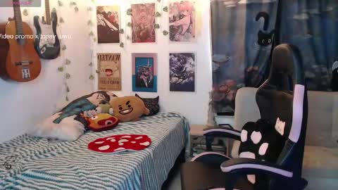 Cassie online show from June 5, 10:49 pm