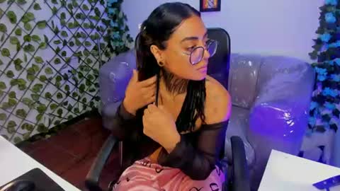 lovely_celestte online show from July 24, 4:05 pm