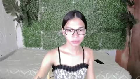 kimmy online show from June 18, 12:12 am