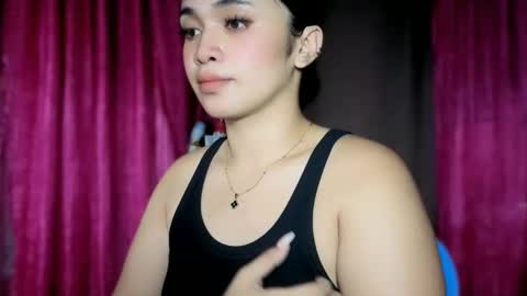 LOVE online show from April 14, 11:43 am