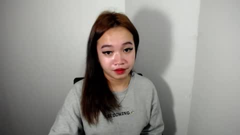 lovely_lianne online show from July 8, 8:00 pm