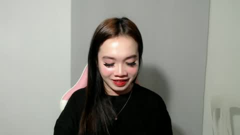 lovely_lianne online show from July 4, 1:23 am