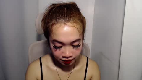 lovely_lianne online show from July 24, 7:39 am