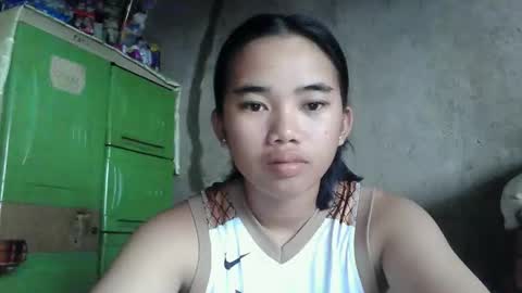 lovely_marie572336 online show from May 5, 10:46 pm