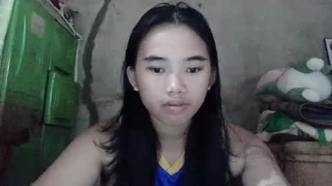 lovely_marie572336 online show from May 23, 3:16 am