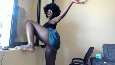 I  am witty online show from July 14, 12:21 pm
