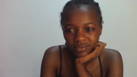 Snapshot of lovely_yvonne chatting on October 2, 9:09 pm Lovely yvonne online show from October 2, 9:09 pm