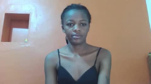 Snapshot of lovely_yvonne chatting on October 15, 1:14 pm Lovely yvonne online show from October 15, 1:14 pm
