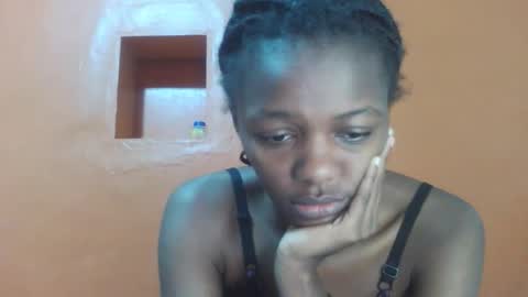Snapshot of lovely_yvonne chatting on October 18, 7:26 pm Lovely yvonne online show from October 18, 7:26 pm