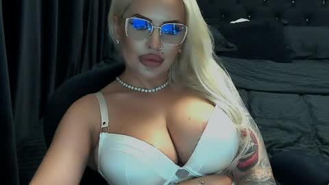 PrAllinXXXa online show from June 10, 1:49 am