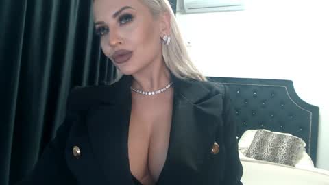 PrAllinXXXa online show from December 10, 11:30 pm