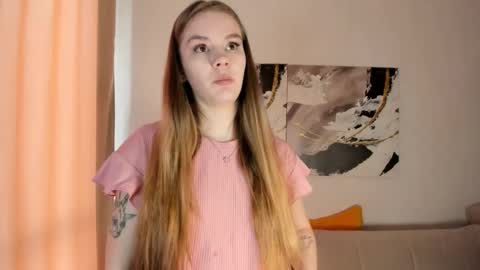 Snapshot of lovelygracee chatting on October 13, 1:03 pm lovelygracee online show from October 13, 1:03 pm