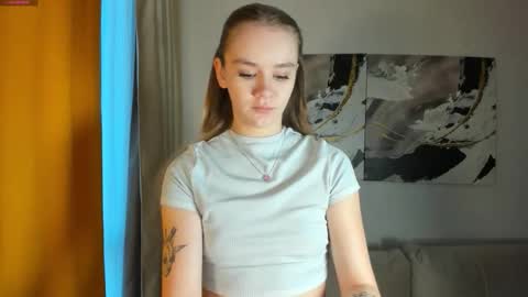 lovelygracee online show from October 22, 2:11 pm