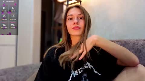 Kate only online show from October 4, 2:32 pm