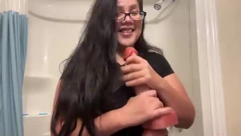 lovelykatiebabe online show from October 21, 1:59 pm