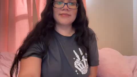 lovelykatiebabe online show from September 23, 1:31 pm