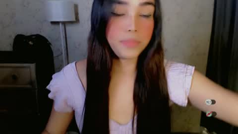 Cutie Laiza online show from June 27, 8:15 am
