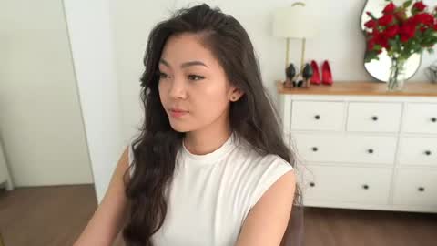 kim online show from June 8, 9:21 am