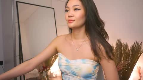 kim online show from February 9, 7:30 pm