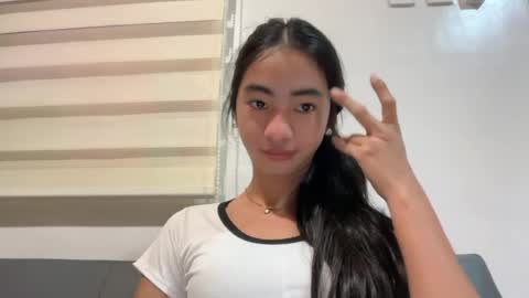 lovelyours_kishia online show from July 27, 11:51 am