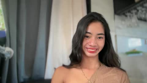 lovelyours_kishia online show from April 30, 4:39 am