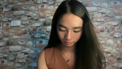 lovelyours_kishia online show from July 29, 1:00 pm