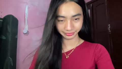 lovelyours_kishia online show from July 22, 9:43 am