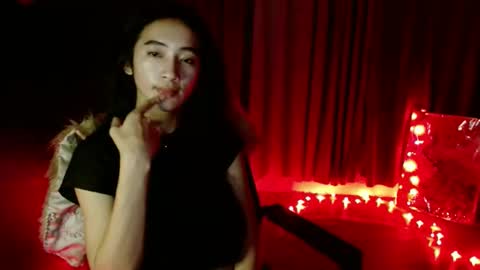 lovelypetite143 online show from March 29, 9:52 am